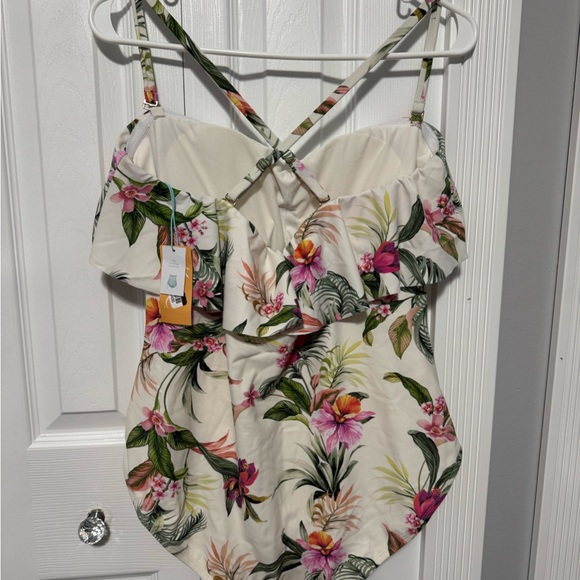 Floral Ruffle Swimsuit - Picture 2 of 6